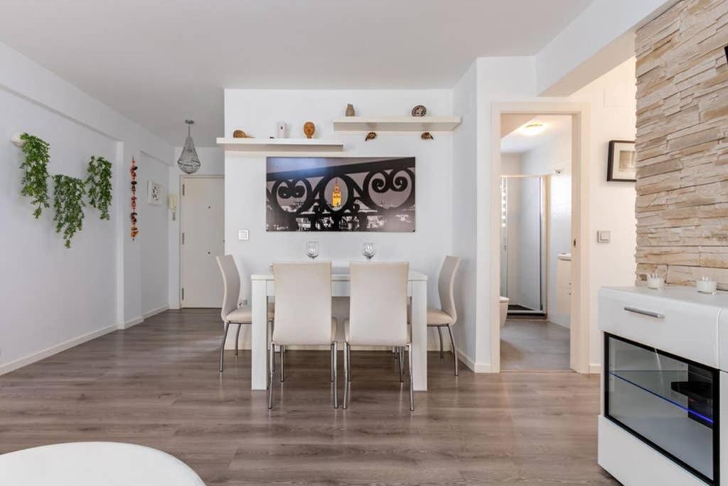 Apartamento Triana Maestro Deluxe Sevilla Exterior foto